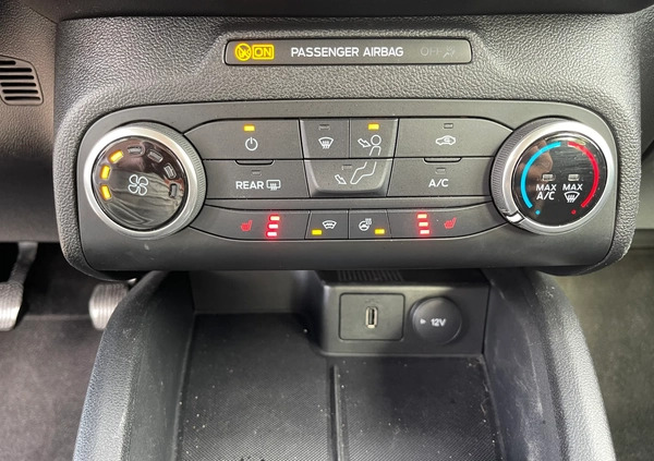 Ford Focus cena 45900 przebieg: 117000, rok produkcji 2020 z Chojnice małe 407